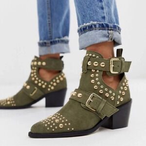 Kurt Geiger Sybil khaki suede studded ankle bootiegreat pre owned condition
